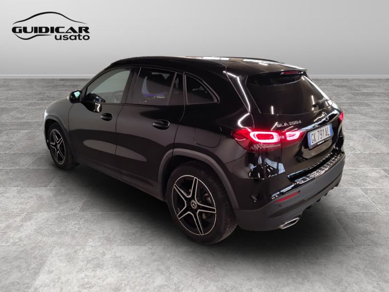 GuidiCar - Mercedes GLA 2022 GLA 200 d Premium auto Usato
