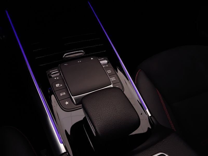 GuidiCar - Mercedes GLA 2022 GLA 200 d Premium auto Usato