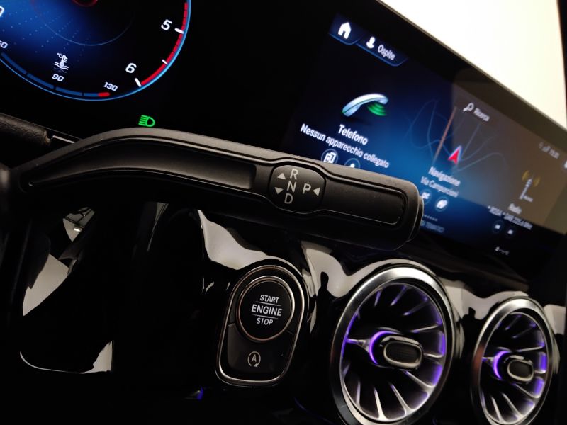 GuidiCar - Mercedes GLA 2022 GLA 200 d Premium auto Usato