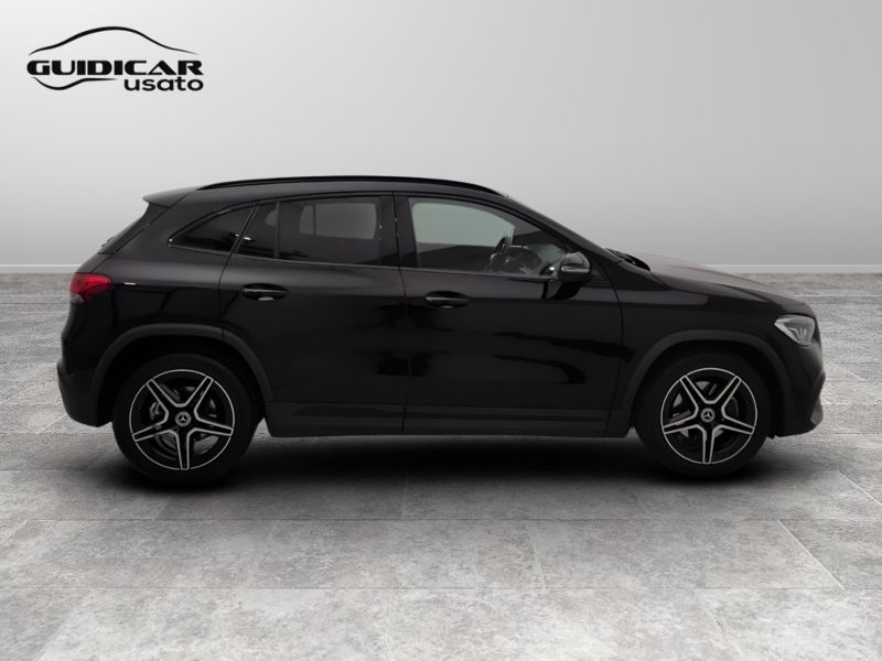 GuidiCar - Mercedes GLA 2022 GLA 200 d Premium auto Usato