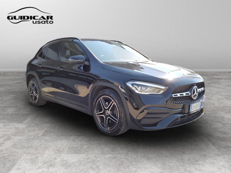 GuidiCar - Mercedes GLA 2023 GLA 200 d Premium auto Usato