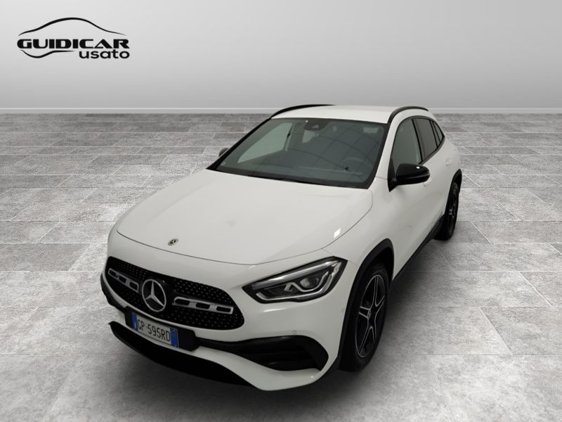 GuidiCar - Mercedes GLA 2023 GLA 200 d Premium auto Usato