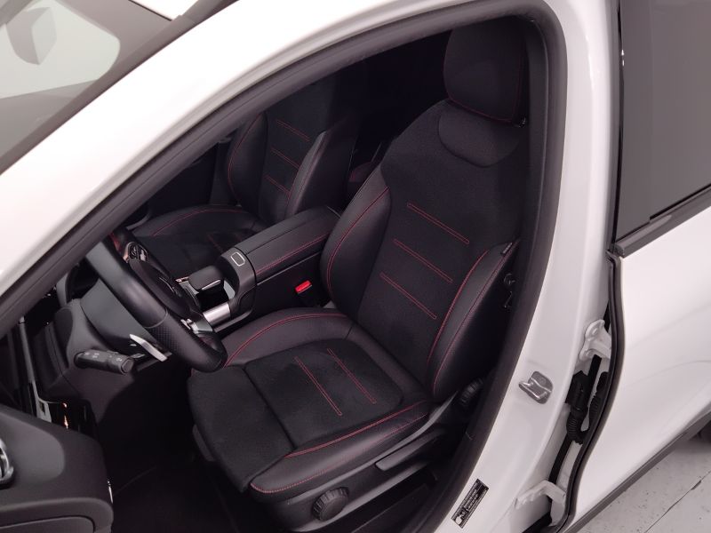 GuidiCar - Mercedes GLA 2023 GLA 200 d Premium auto Usato