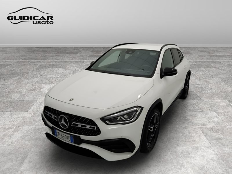 GuidiCar - Mercedes GLA 2023 GLA 200 d Premium auto Usato