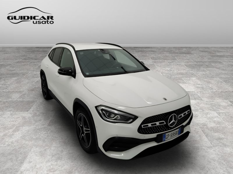 GuidiCar - Mercedes GLA 2023 GLA 200 d Premium auto Usato