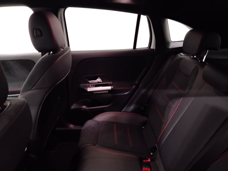 GuidiCar - Mercedes GLA 2023 GLA 200 d Premium auto Usato