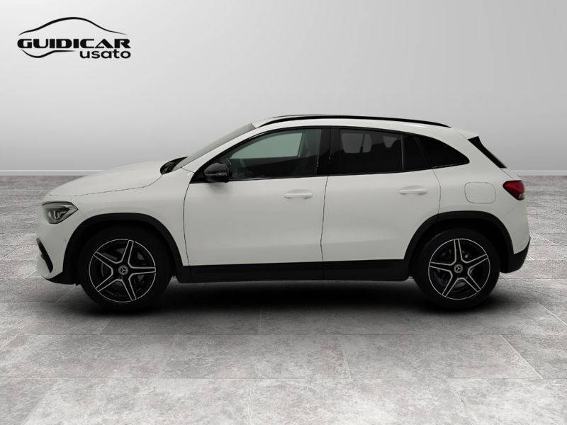 GuidiCar - Mercedes GLA 2023 GLA 200 d Premium auto Usato