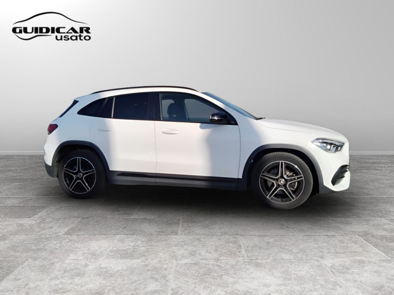 GuidiCar - Mercedes GLA 2023 GLA 200 d Premium auto Usato