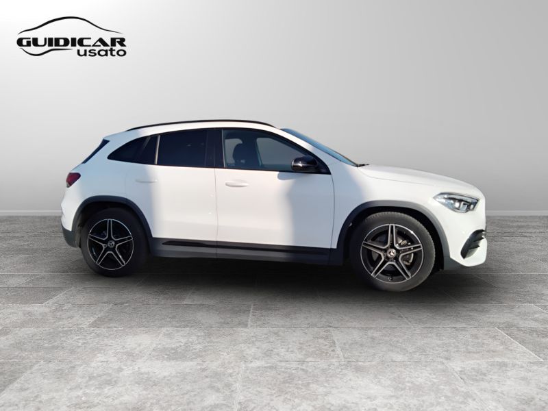 GuidiCar - Mercedes GLA 2023 GLA 200 d Premium auto Usato