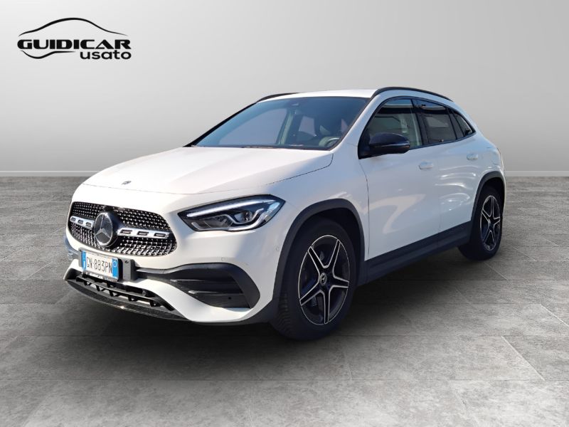 GuidiCar - Mercedes GLA 2023 GLA 200 d Premium auto Usato