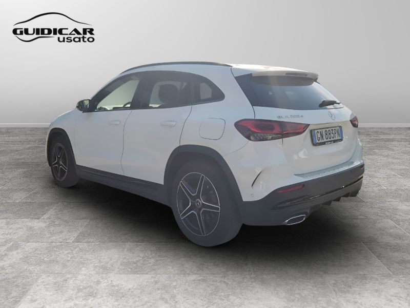 GuidiCar - Mercedes GLA 2023 GLA 200 d Premium auto Usato