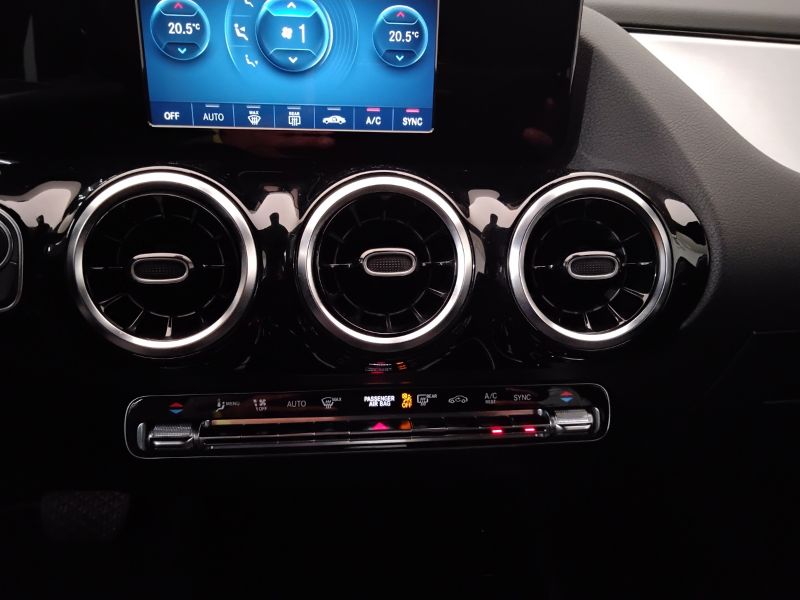GuidiCar - Mercedes GLA 2021 GLA 200 d Sport Plus auto Usato