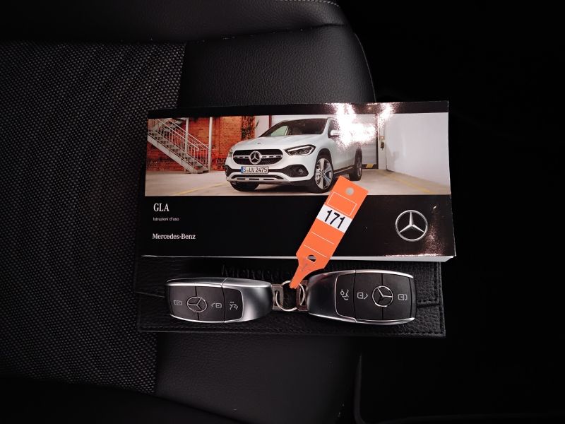GuidiCar - Mercedes GLA 2023 GLA 200 d Sport Plus auto Usato