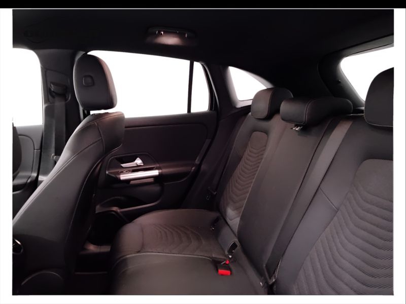 GuidiCar - Mercedes GLA 2023 GLA 200 d Sport Plus auto Usato