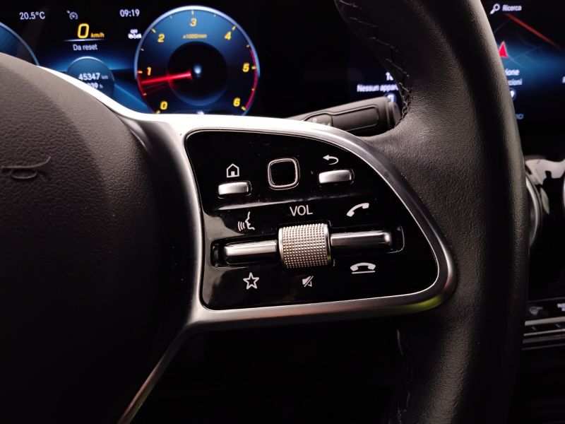 GuidiCar - Mercedes GLA 2023 GLA 200 d Sport Plus auto Usato