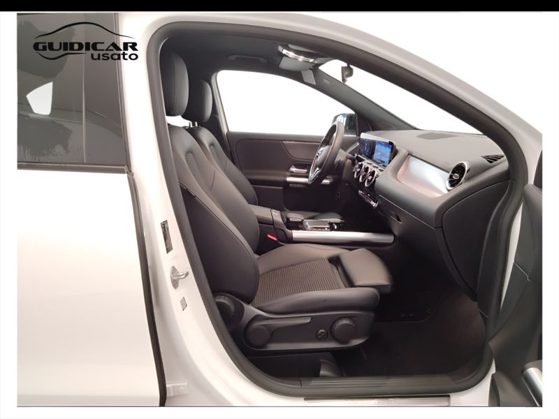 GuidiCar - Mercedes GLA 2020 GLA 200 Sport auto Usato