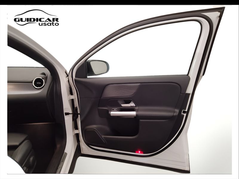 GuidiCar - Mercedes GLA 2020 GLA 200 Sport auto Usato