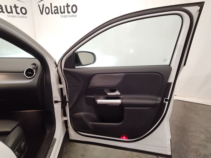 GuidiCar - Mercedes GLA 2020 GLA 200 Sport auto Usato