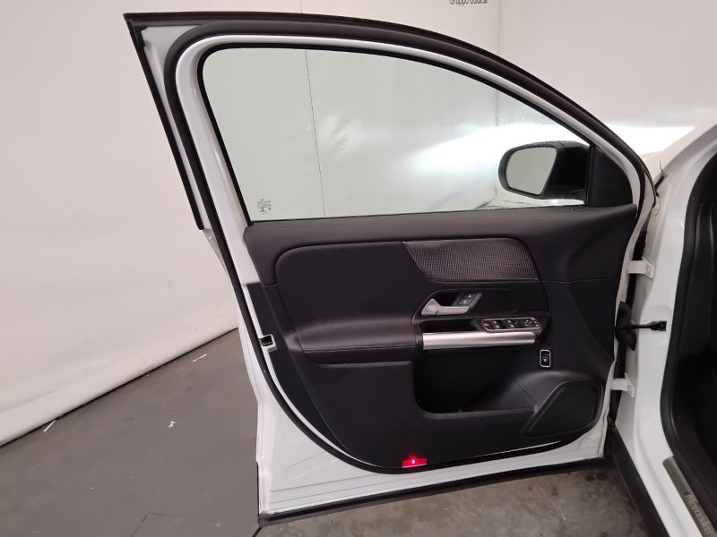 GuidiCar - Mercedes GLA 2020 GLA 200 Sport auto Usato
