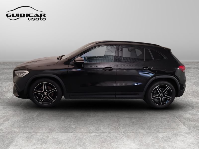 GuidiCar - Mercedes GLA 2022 GLA 220 d Premium 4matic auto Usato