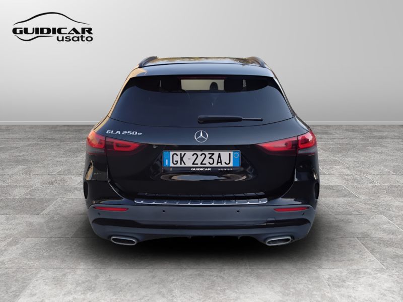 GuidiCar - Mercedes GLA 2022 GLA 250 e plug-in hybrid(e eq-power) Premium auto Usato