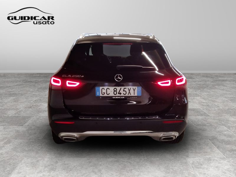 GuidiCar - Mercedes GLA 2020 GLA 250 e plug-in hybrid(e eq-power) Sport Plus auto Usato