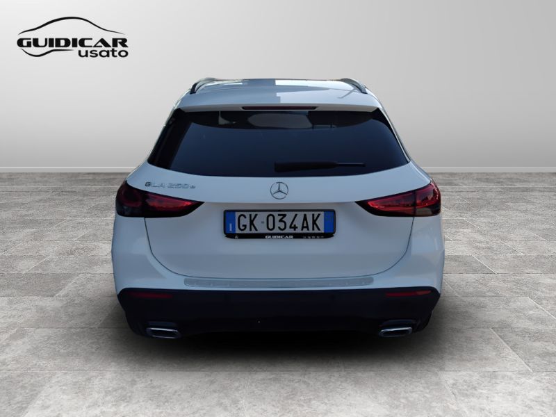 GuidiCar - Mercedes GLA 2022 GLA 250 e plug-in hybrid(e eq-power) Sport Plus auto Usato