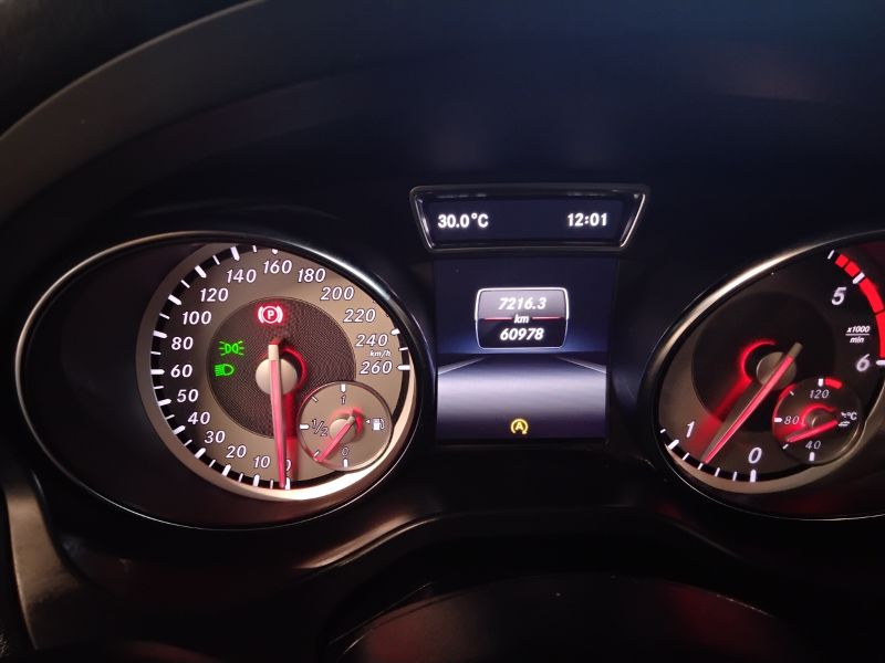 GuidiCar - Mercedes GLA 2015 GLA 200 d (cdi) Sport Usato
