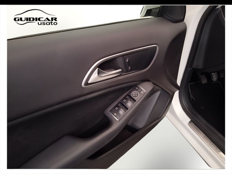 GuidiCar - Mercedes GLA 2017 GLA 180 d Sport Usato