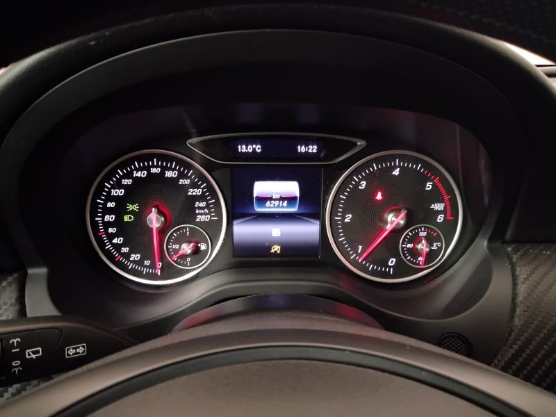 GuidiCar - Mercedes GLA 2017 GLA 180 d Sport Usato