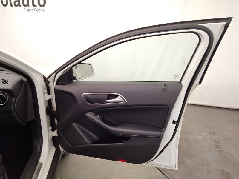 GuidiCar - Mercedes GLA 2017 GLA 180 d Sport Usato