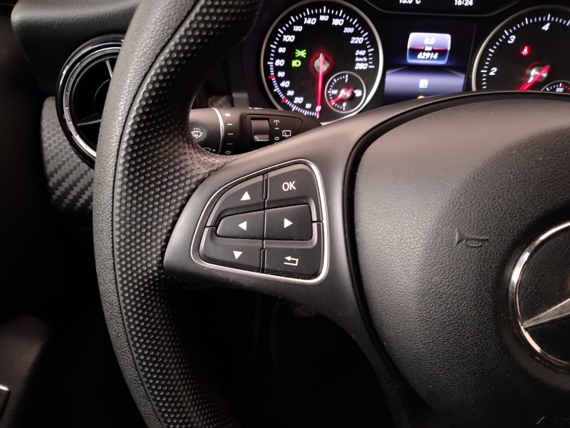GuidiCar - Mercedes GLA 2017 GLA 180 d Sport Usato