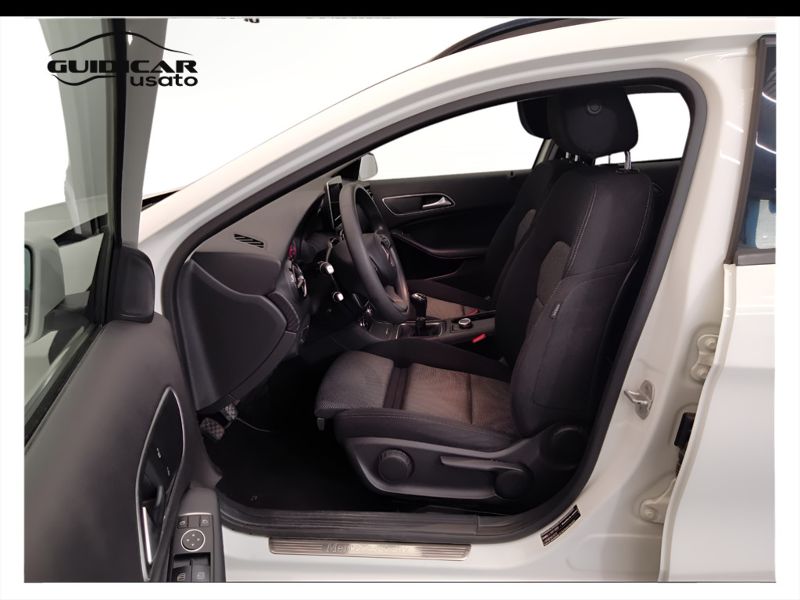 GuidiCar - Mercedes GLA 2017 GLA 180 d Sport Usato