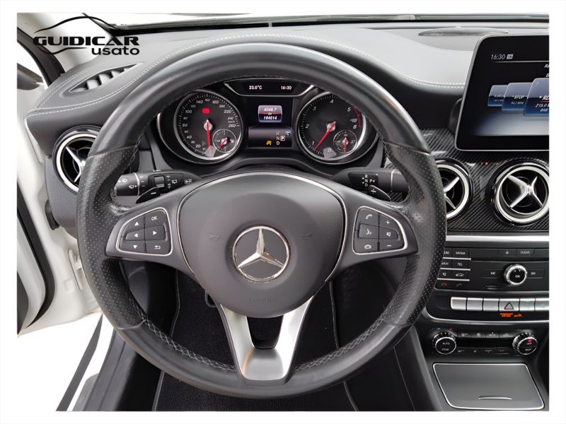 GuidiCar - Mercedes GLA 2018 GLA 200 d Night Edition auto Usato