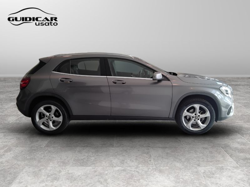 GuidiCar - Mercedes GLA 2019 GLA 200 d Sport auto Usato