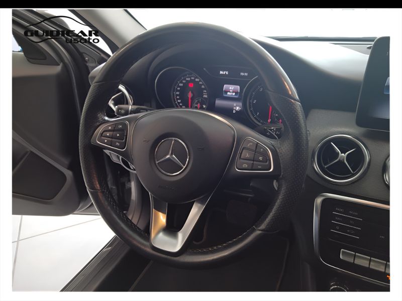 GuidiCar - Mercedes GLA 2019 GLA 200 d Sport auto Usato