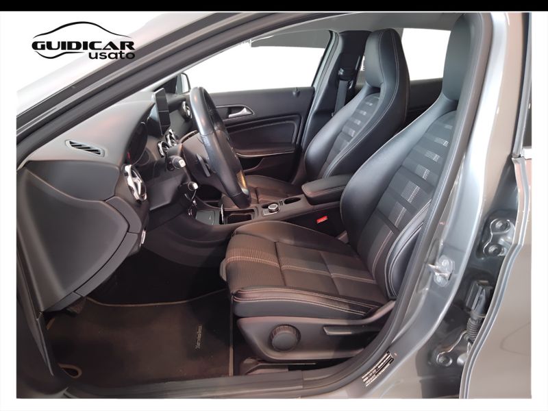 GuidiCar - Mercedes GLA 2019 GLA 200 d Sport auto Usato
