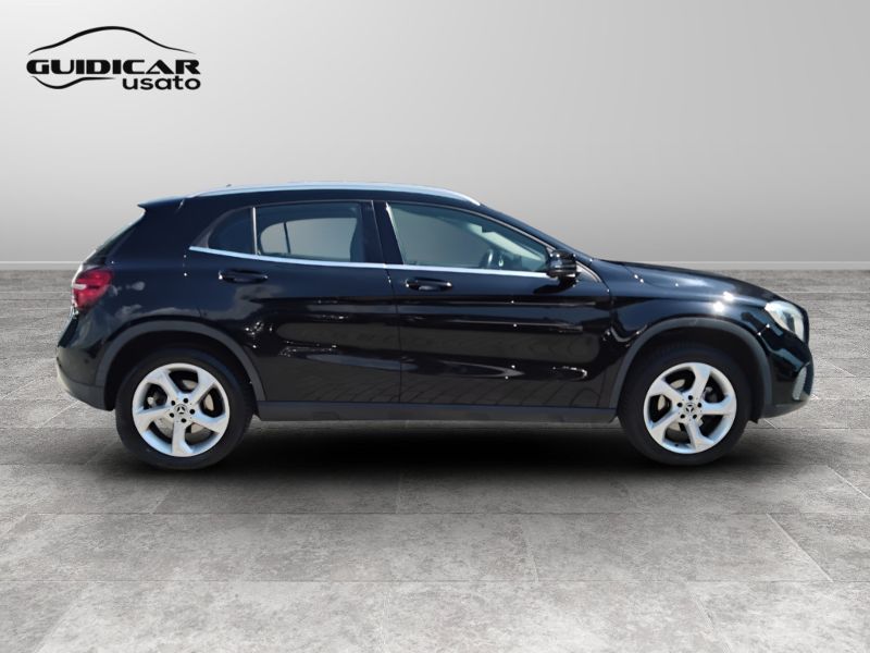 GuidiCar - Mercedes GLA 2019 GLA 200 d Sport auto Usato