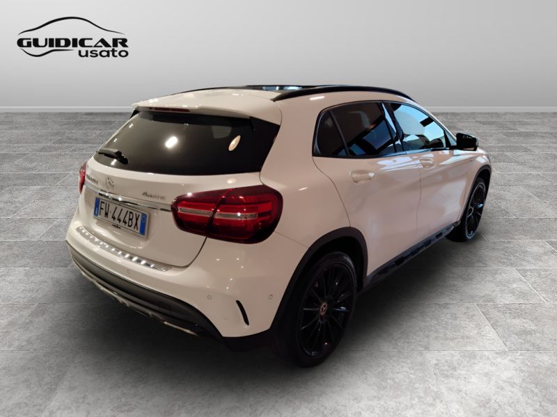 GuidiCar - Mercedes GLA 2019 GLA 220 d Night Edition 4matic 170cv auto Usato