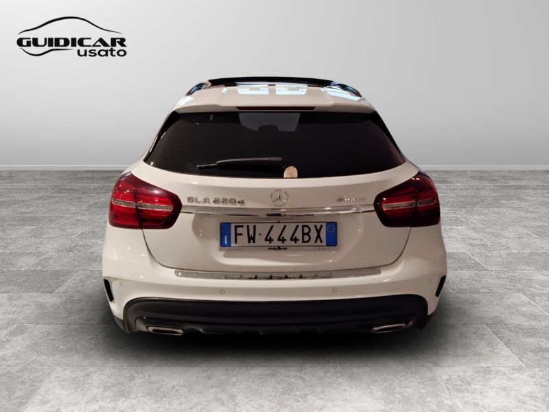 GuidiCar - Mercedes GLA 2019 GLA 220 d Night Edition 4matic 170cv auto Usato