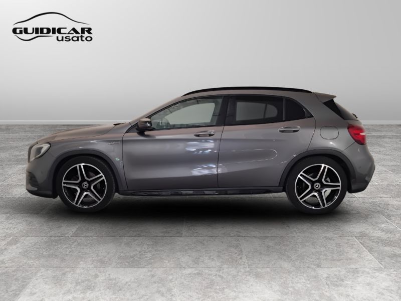 GuidiCar - Mercedes GLA 2019 GLA 220 d Premium 4matic 170cv auto Usato