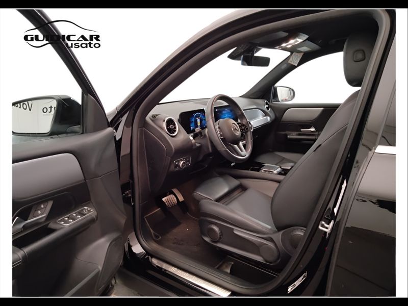 GuidiCar - Mercedes GLB 2023 GLB 180 d Sport auto 7p.ti Usato