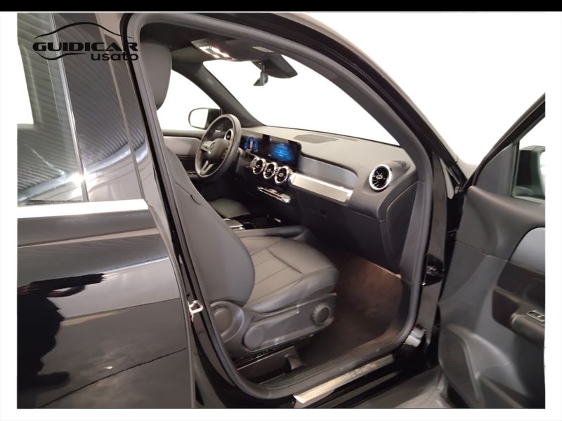 GuidiCar - Mercedes GLB 2023 GLB 180 d Sport auto 7p.ti Usato