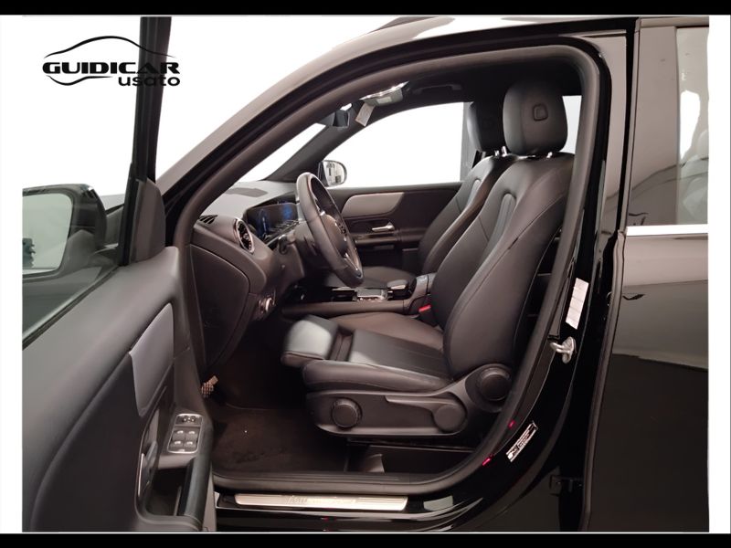 GuidiCar - Mercedes GLB 2023 GLB 180 d Sport auto 7p.ti Usato