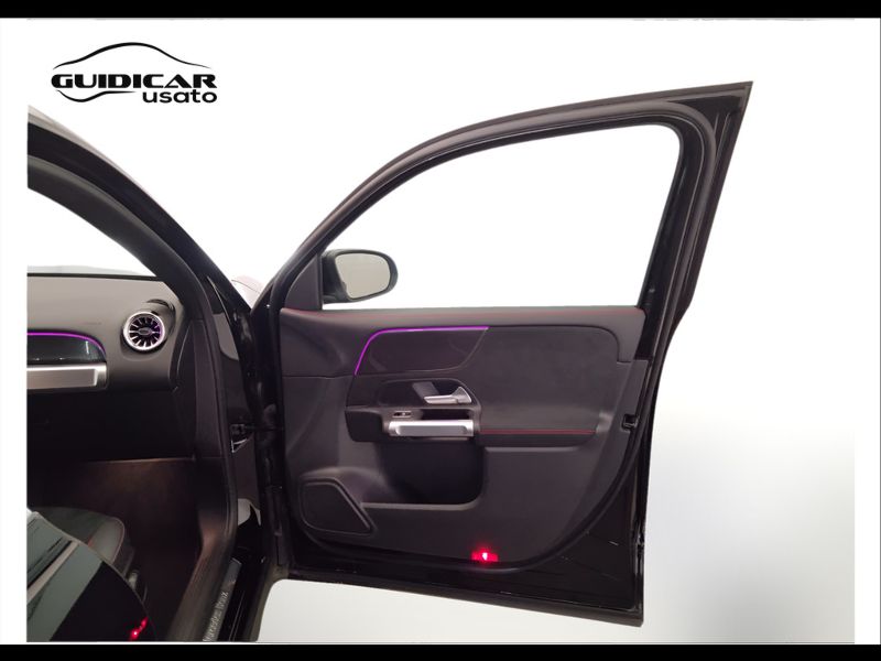 GuidiCar - Mercedes GLB 2023 GLB 200 d Premium Easy Tech auto Usato