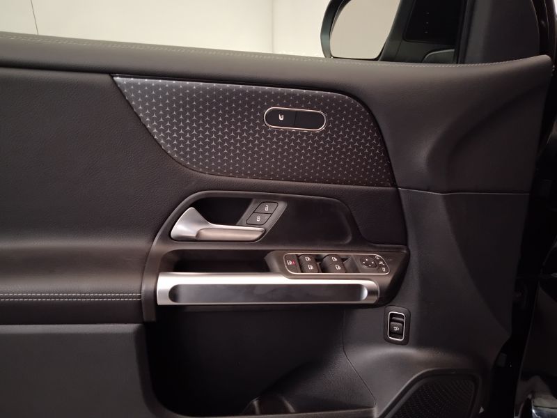 GuidiCar - Mercedes GLB 2024 GLB 180 d Progressive Advanced auto Usato