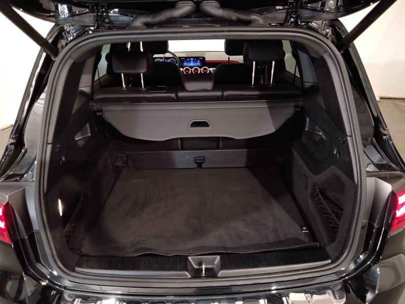 GuidiCar - Mercedes GLB 2024 GLB 200 d AMG Line Premium auto Usato