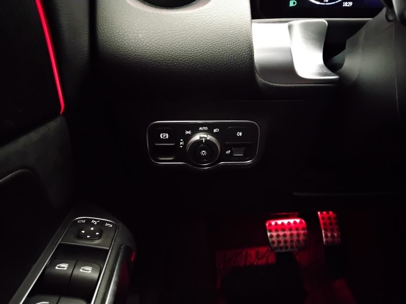 GuidiCar - Mercedes GLB 2024 GLB 200 d AMG Line Premium auto Usato