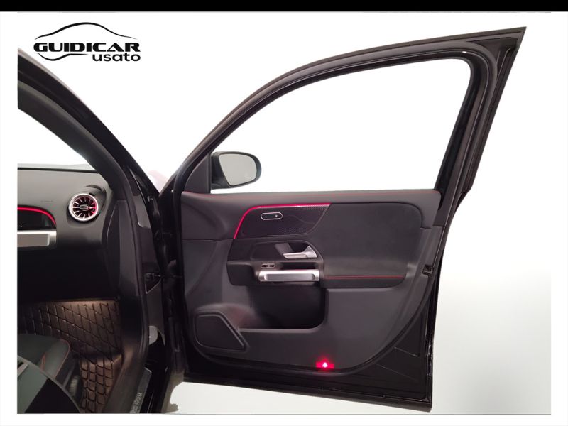 GuidiCar - Mercedes GLB 2024 GLB 200 d AMG Line Premium auto Usato