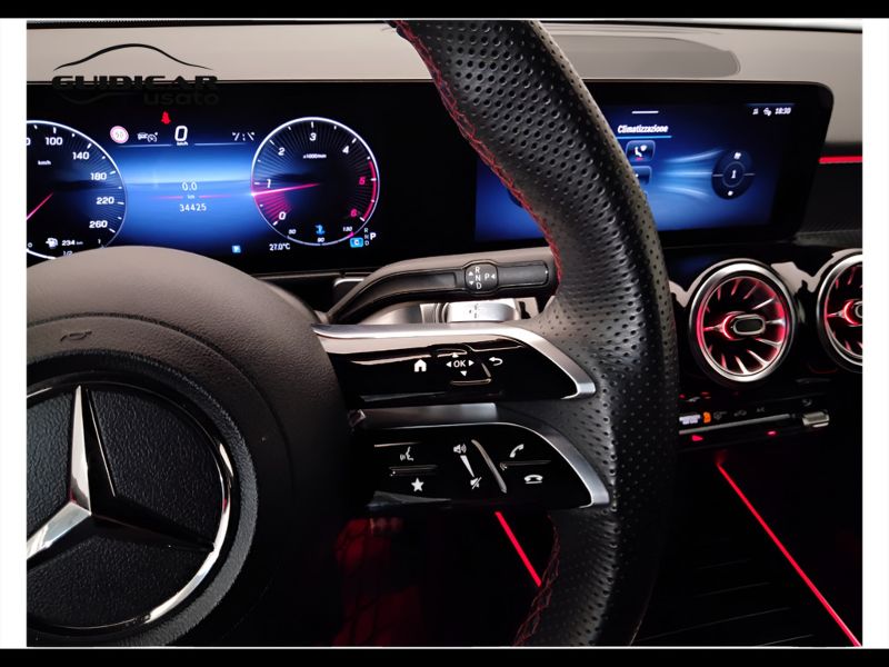 GuidiCar - Mercedes GLB 2024 GLB 200 d AMG Line Premium auto Usato